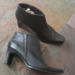 Leather boots black 10 M. Prima